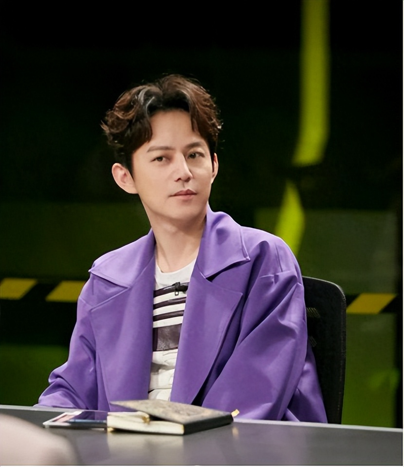 开云中国官方-败北首场状态出色，IG观众沸腾！，Ming重返赛场赢得满堂喝彩-开云中国官方